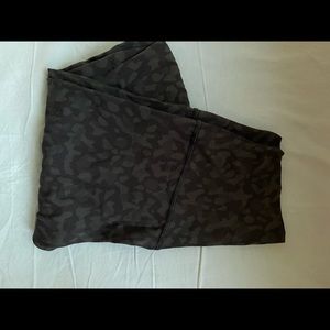 Size 4 army green Lululemon Align 25” barley worn